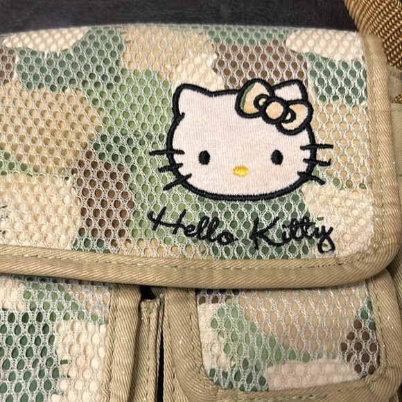 HELLO KITTY ARMY CAMO CAMOFLAUGE  PRINT CROSSBODY MINI BAG - Picture 8 of 13